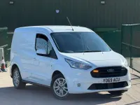 Begagnad Ford Transit Connect Limited 120 HK (88 kW) 2020 Vit Minibuss