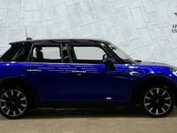 Used Mini Cooper Exclusive 134 HP (98 kW) 2020 Blue Hatchback