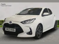 Used Toyota Yaris Design 113 HP (83 kW) 2023 White Hatchback
