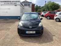 Używany Toyota Aygo 68 KM (50 kW) 2013 Czarny Hatchback
