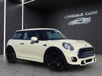 Używany Mini Cooper Hatch 136 KM (100 kW) 2017 Biały Hatchback