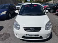 Used Kia Picanto 2009 White Hatchback