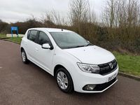 Used Dacia Sandero Lauréate 90 HP (66 kW) 2017 White Hatchback