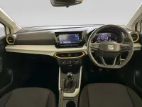 Used Seat Arona SE 95 HP (69 kW) 2023 White SUV