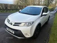 Used Toyota RAV4 124 HP (91 kW) 2015 White SUV
