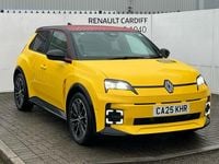 Used Renault R5 Iconic 110 kW (150 HP) 2025 Yellow  Hatchback