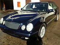 Begagnad Mercedes E200 Elegance 2001 Sedan