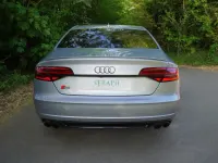 Usado Audi S8 plus Advanced 605 HP (444 kW) 2016 Prateado Sedan