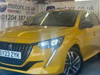 Used Peugeot 208 Allure+ 102 HP (75 kW) 2023 Yellow Hatchback
