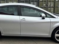 Used Seat Leon SE 105 HP (77 kW) 2010 Silver Hatchback