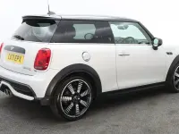 Used Mini Cooper S Exclusive 178 HP (130 kW) 2021 Silver Hatchback