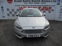 Used Ford Focus Zetec 125 HP (91 kW) 2016 Silver Hatchback