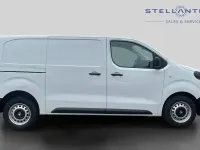 Used Vauxhall Vivaro S 118 HP (86 kW) 2024 White MPV