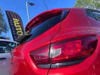 Używany Renault Clio IV Iconic 90 KM (66 kW) 2018 Czerwony Hatchback