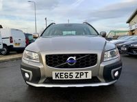 Used Volvo XC70 SE Lux 215 HP (158 kW) 2015 Gold Estate