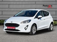 Used Ford Fiesta Zetec 84 HP (61 kW) 2018 White Hatchback