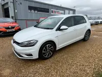 Begagnad VW Golf VII Edition 130 HK (95 kW) 2020 Vit Halvkombi