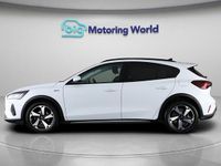 Used Ford Focus Active 125 HP (91 kW) 2022 White Hatchback