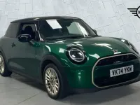 Used Mini Cooper Hatch 154 HP (113 kW) 2024 Green Hatchback