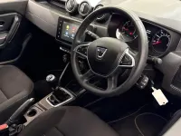 Usado Dacia Duster Comfort 99 HP (72 kW) 2022 Branco SUV