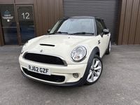 Begagnad Mini Cooper S Hatch 184 HK (135 kW) 2012 Vit Halvkombi