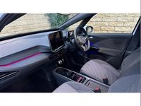 Used VW ID.3 Pro 147 kW (200 HP) 2025 White Hatchback