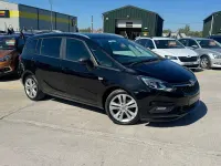 Used Vauxhall Zafira Tourer SRi 140 HP (102 kW) 2016 Black MPV