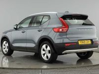 used Volvo XC40 Momentum T3