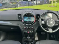 Usado Mini Cooper Countryman Classic 134 CV (98 kW) 2023 Azul SUV