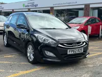 Used Hyundai i30 Style 128 HP (94 kW) 2012 Black Estate