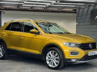Usado VW T-Roc SEL 150 HP (110 kW) 2019 Amarelo SUV