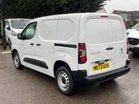 Used Peugeot Partner Premium 100 HP (73 kW) 2024 White MPV