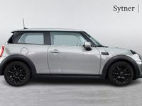 Begagnad Mini Cooper Classic 134 HK (98 kW) 2022 Grå Halvkombi