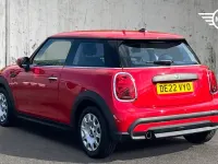 Usado Mini ONE Classic 101 CV (74 kW) 2022 Rojo Utilitario