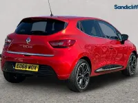 Used Renault Clio Iconic 90 HP (66 kW) 2018 Red Hatchback