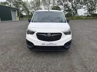 Used Vauxhall Combo 100 HP (73 kW) 2021 White MPV