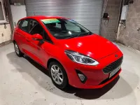 Used Ford Fiesta Zetec 70 HP (51 kW) 2018 Red Hatchback