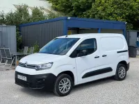 Usado Citroën Berlingo 100 HP (73 kW) 2022 Branco Monovolume
