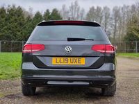 Usado VW Passat Business 150 HP (110 kW) 2019 Cinzento Carrinha