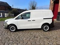 Used Renault Kangoo 2022 White MPV