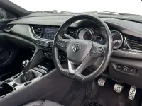 Second-hand Vauxhall Insignia SRi 162 CP (119 kW) 2017 Gri Hatchback
