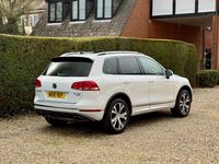 Used VW Touareg R-line 2015 White SUV