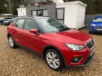 Usado Seat Arona SE Technology 115 CV (84 kW) 2019 Rojo SUV