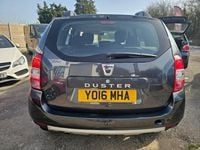 Used Dacia Duster Prestige 110 HP (80 kW) 2016 Grey SUV