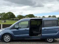 Used Ford Tourneo Titanium 120 HP (88 kW) 2021 Estate