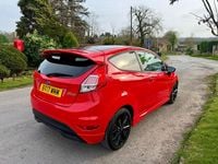 Used Ford Fiesta ST-Line 140 HP (102 kW) 2017 Red Hatchback