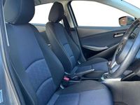 Begagnad Mazda 2 75 HK (55 kW) 2017 Silver Halvkombi