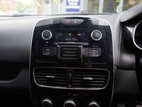 used Renault Clio IV 0.9 PLAY TCE 5d 89 BHP