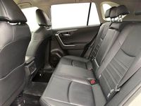 Used Toyota RAV4 218 HP (160 kW) 2020 White SUV