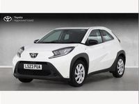 Usado Toyota Aygo X PURE 72 CV (52 kW) 2023 Blanco SUV